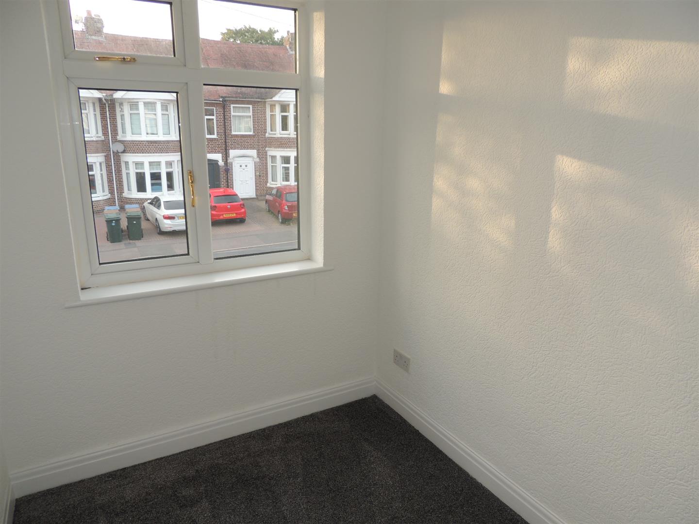 BEDROOM THREE (FRONT)